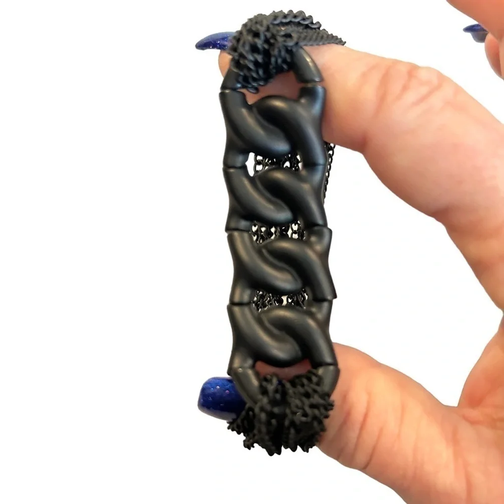 Bracelet Stephan & Co. Matte Black Medal Link Look Stretch & Multi Chain Accent - Picture 6 of 10